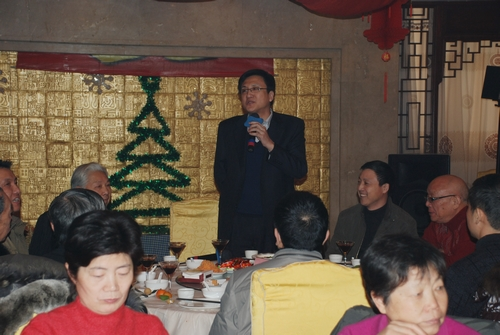 公司召开离退职工座谈会 公司召开离退职工座谈会