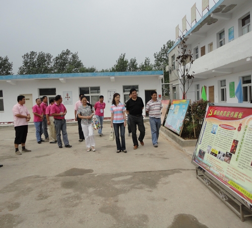 工会主席吉维萍赴公司湖南岳常高速监理工地慰问检查 工会主席吉维萍赴公司湖南岳常高速监理工地慰问检查