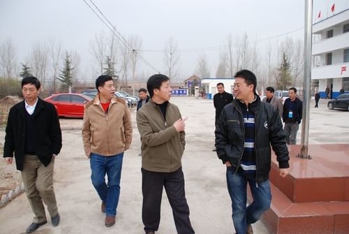 公司领导常兴文、李智赴豫西山区看望慰问公司一线设计、监理人员 公司领导常兴文、李智赴豫西山区看望慰问公司一线设计、监理人员