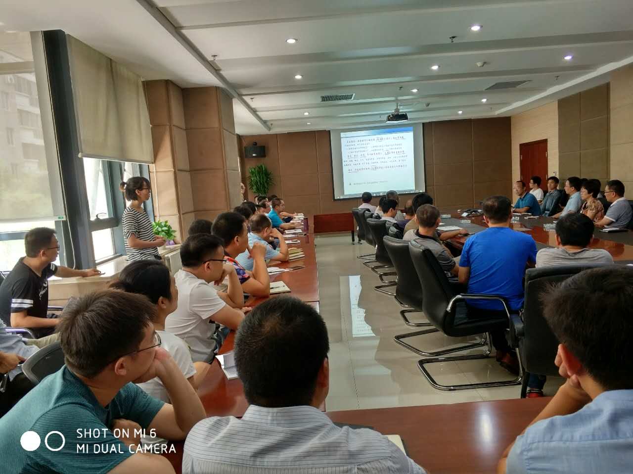 公司举办公路勘察设计与安全评价技术讲座